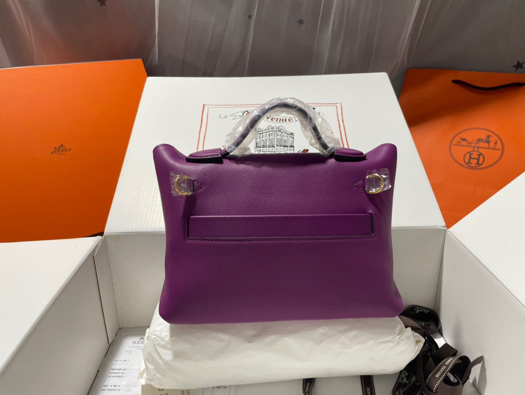 Hermes Kelly 2424 29cm Handbag in Purple Clemence Leather 